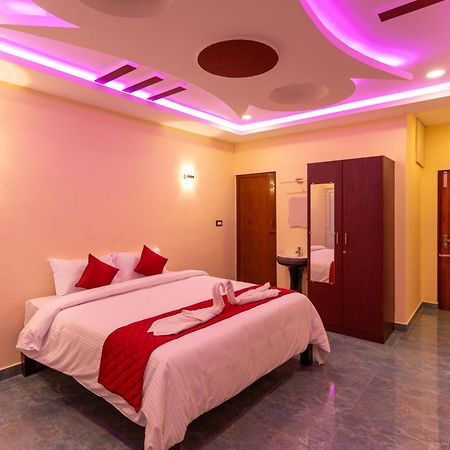 Auro Beach Resort Pondicherry Exterior foto
